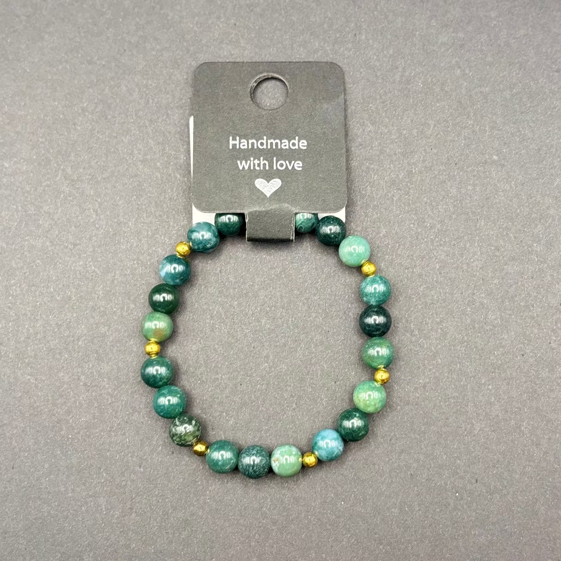 grüne Moosachat Perlen mit goldfarbenen Edelstahl Abstandsperlen Armband von Mary Nightmare